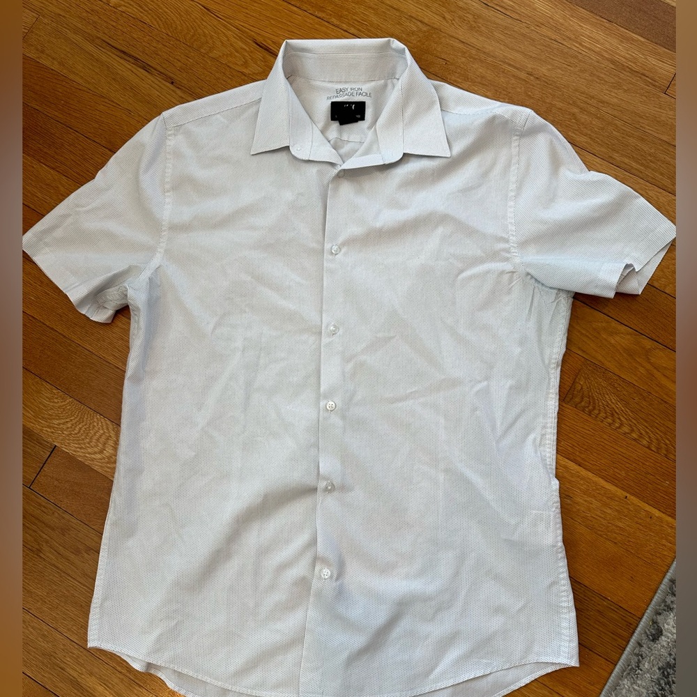 Men’s H&M button down short sleeve shirt